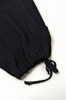 Side Button Linen-Blend Capri in Black