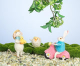 Straw Hat Mouse with Chick