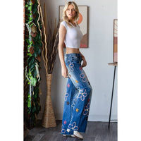 Denim Jeans w/Multicolour Embroidered Flowers